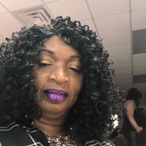 Meet your Posher, Cherille